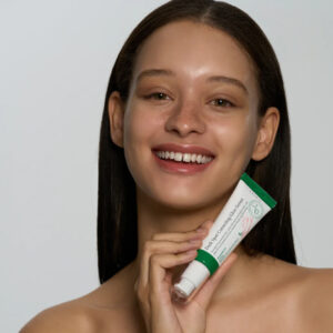 Axis-Y Dark Spot Correcting Glow Serum 50ml